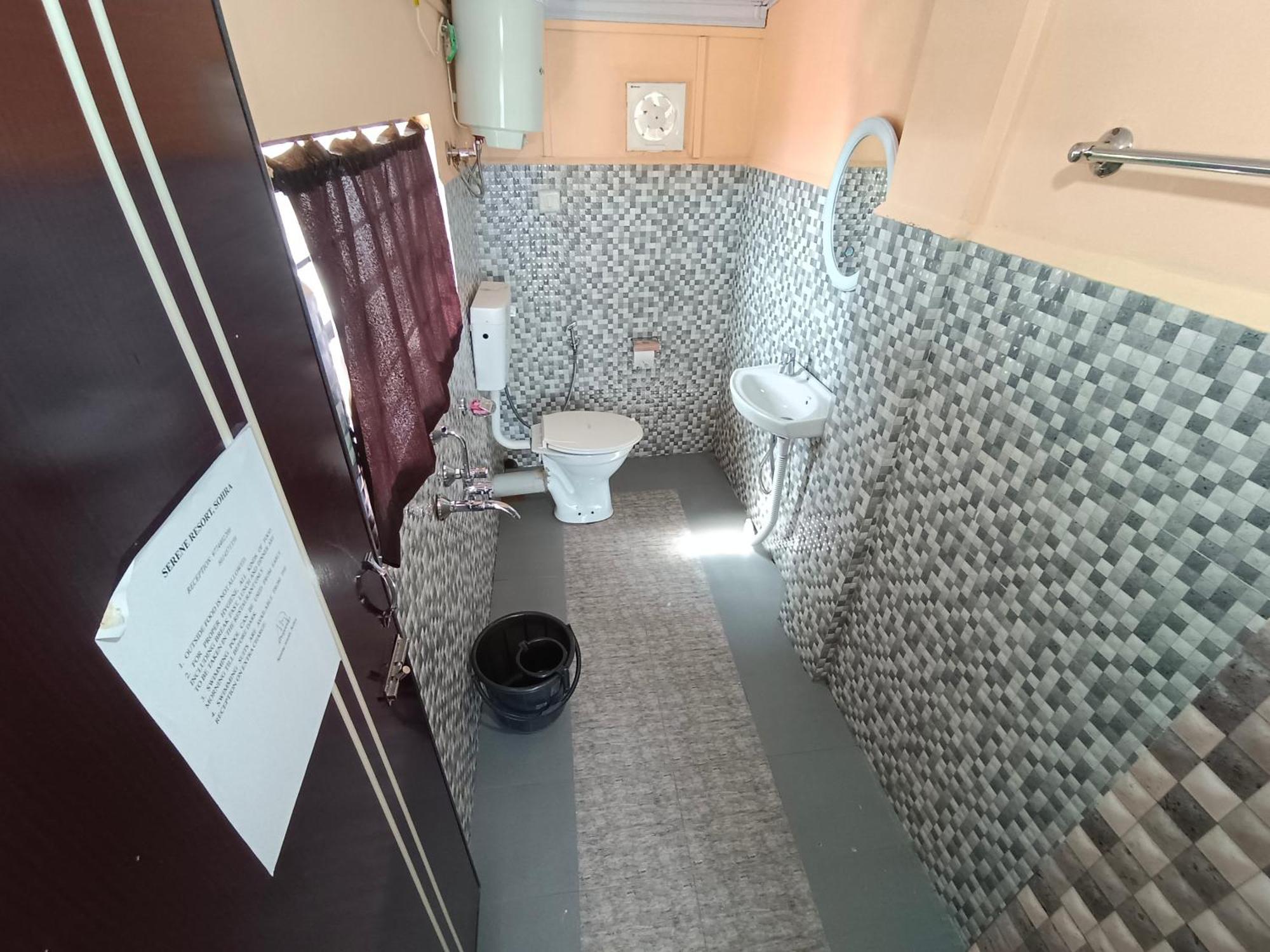 Serene Resort チェラプンジ エクステリア 写真
