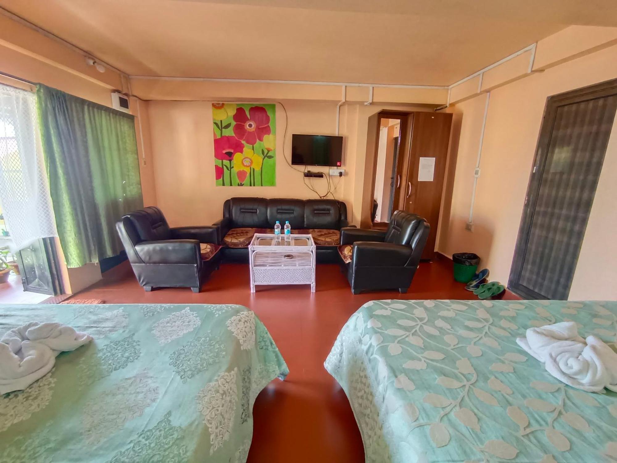 Serene Resort チェラプンジ エクステリア 写真